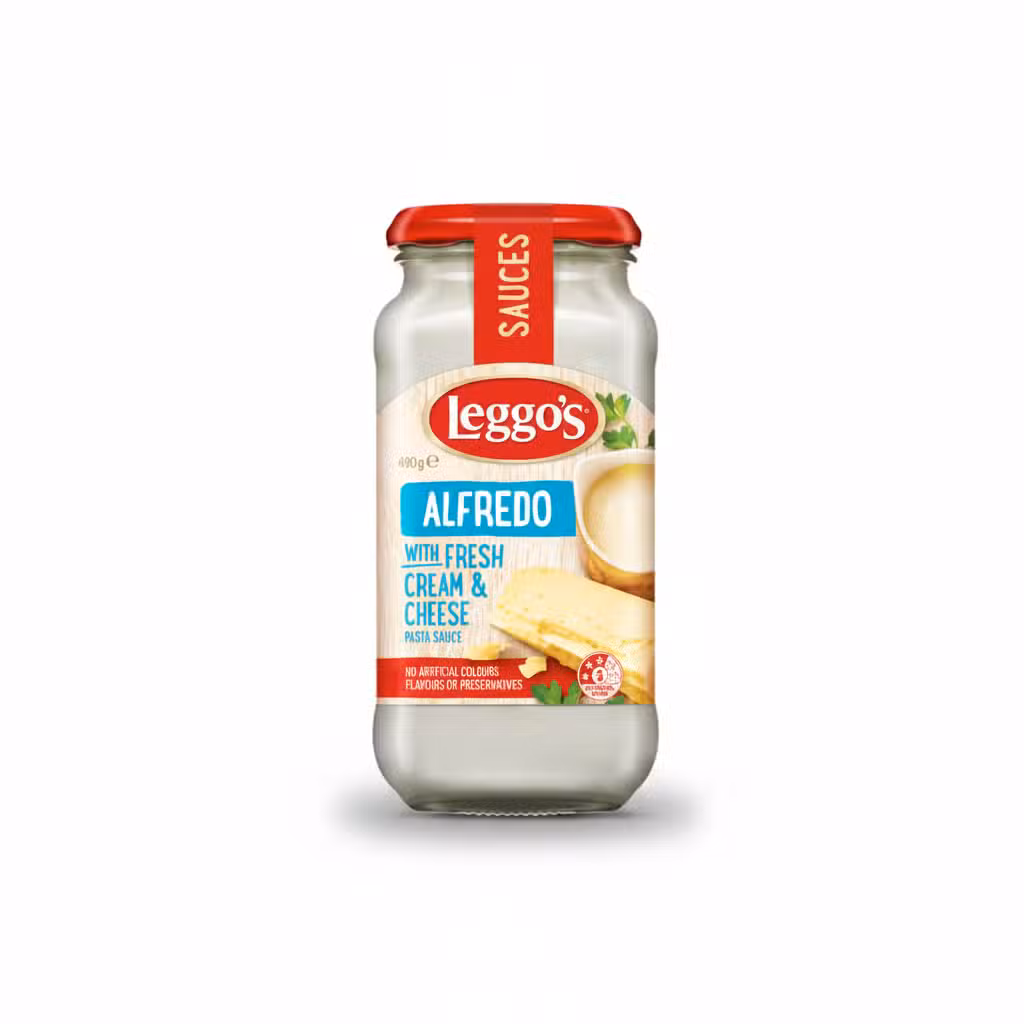Leggo's Alfredo with Fresh Cream & Cheese Pasta Sauce 490gm