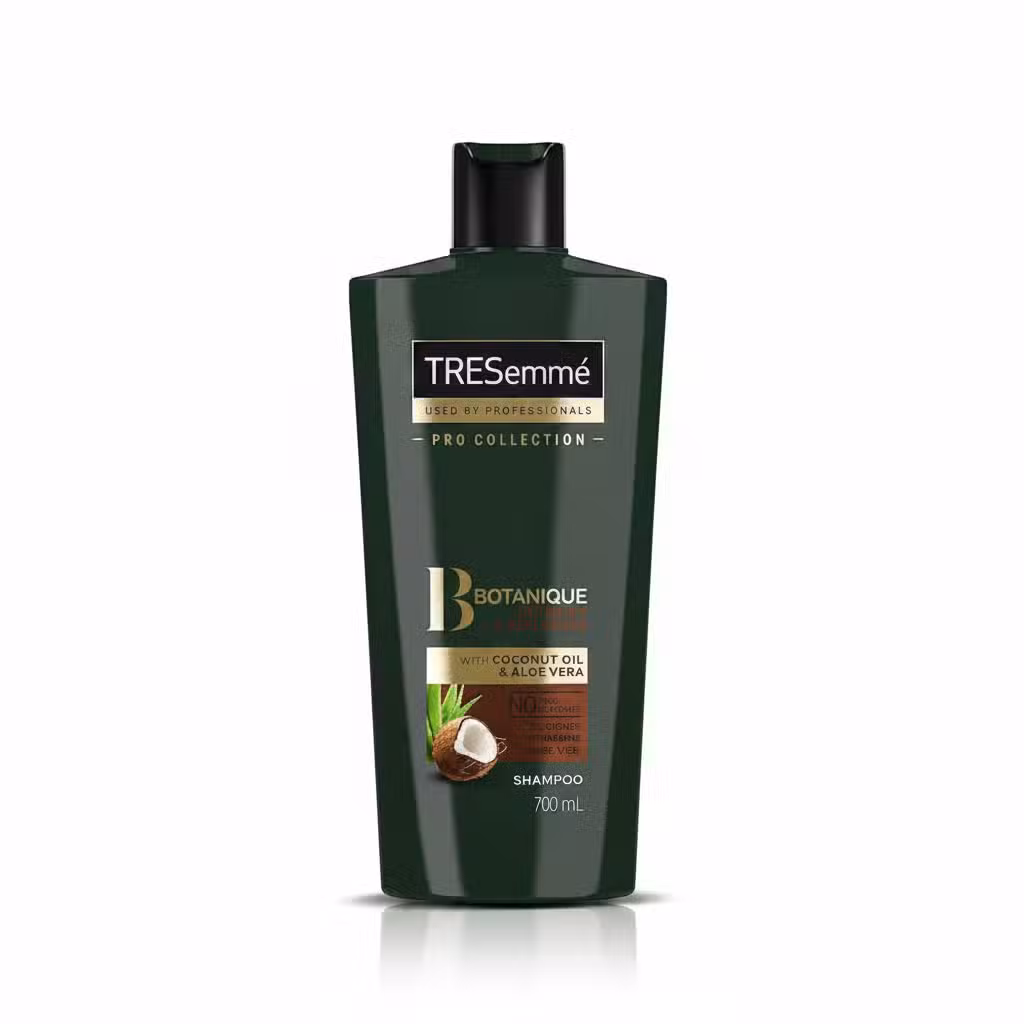TRESemme Botanique Coconut Oil Aloe Vera Shampoo 700ml
